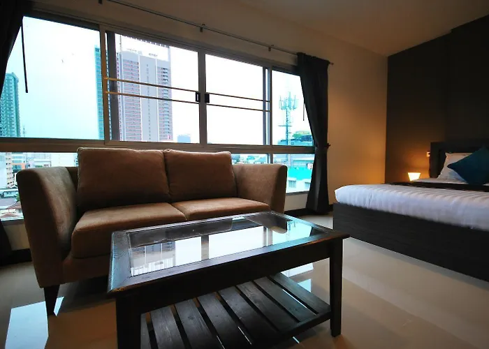 Baan Mina 2*